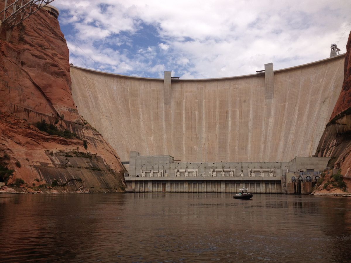 File:120831 AMWG Trip 057.JPG - Glen Canyon Dam AMP